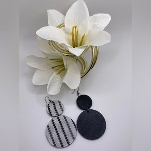 Handcrafted fabric and wood earrings in black/white.